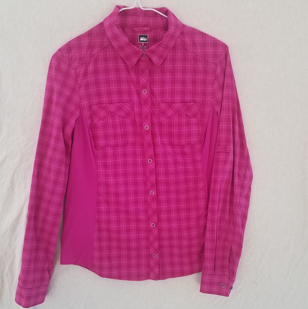 REI Pink Plaid Long Sleeve Hiking Shirt, Small